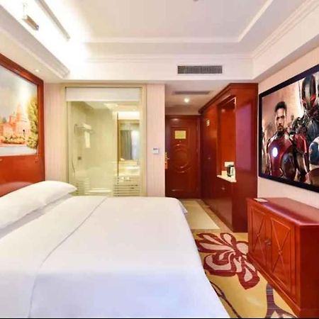 Vienna Hotel Shenzhen Baoneng City Plaza מראה חיצוני תמונה