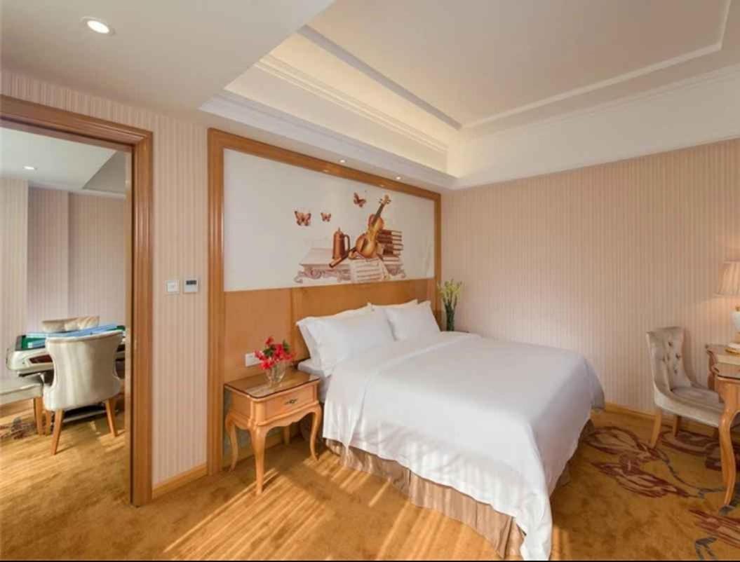 Vienna Hotel Shenzhen Baoneng City Plaza מראה חיצוני תמונה